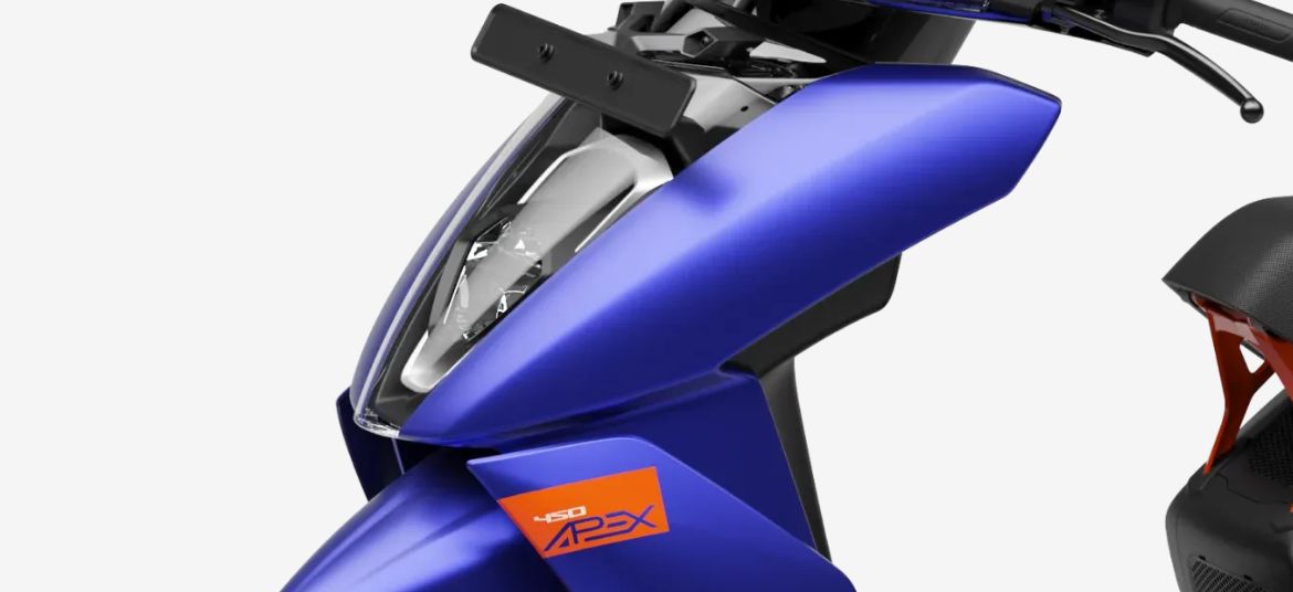 Ather 450 Apex front apron and headlight area in blue finish