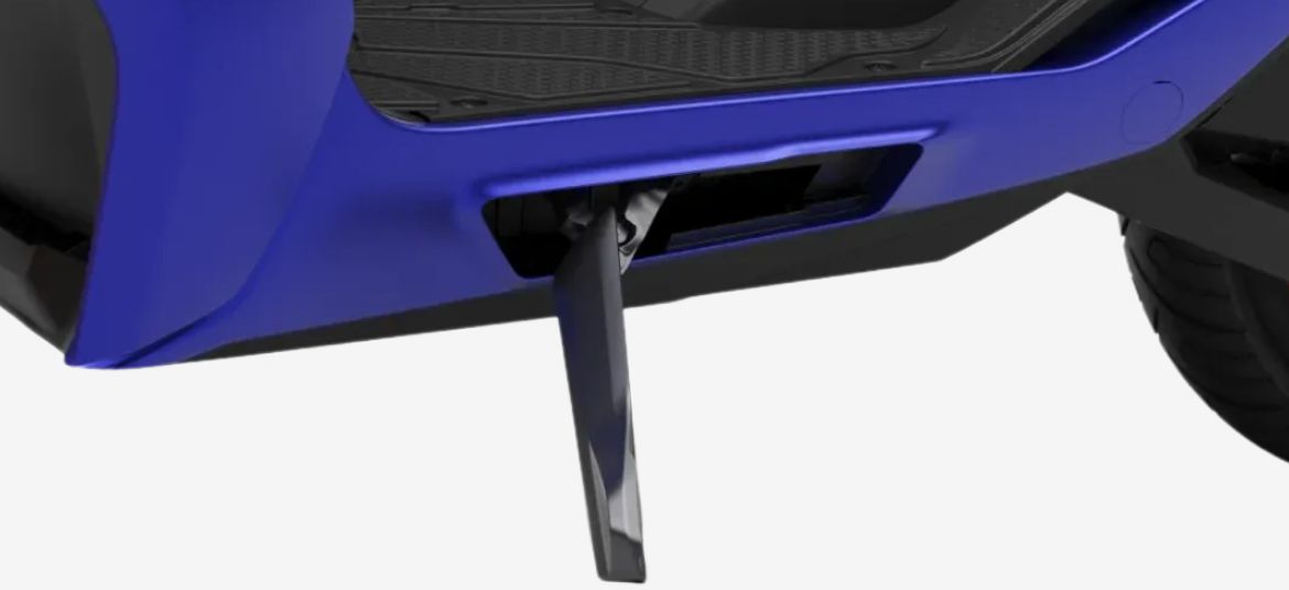 Ather 450 Apex side stand and lower body detail