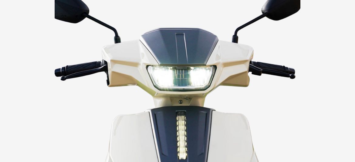 Suzuki e Access LED headlamp design