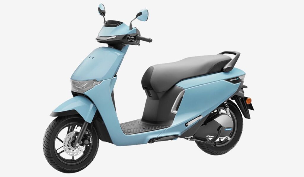 Honda Activa e RoadSync Duo electric scooter front three quarter view