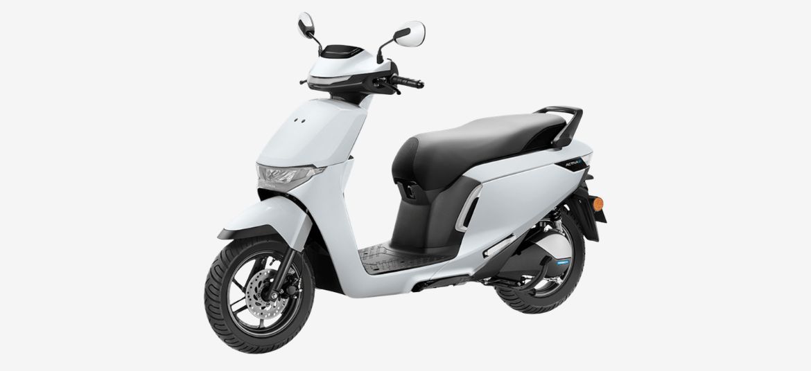 Honda Activa e RoadSync Duo electric scooter side profile in Pearl Misty White finish