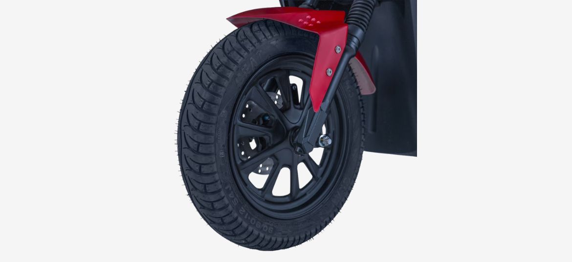 Lectrix ZYRO LA 48V front alloy wheel with tubeless tyre designed for stable city road performance