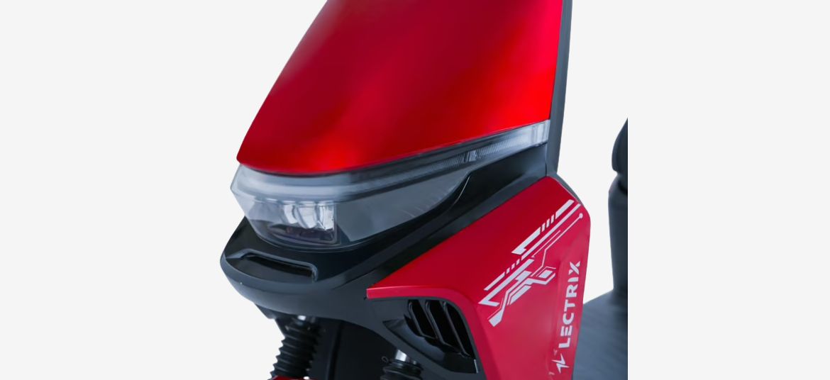 Lectrix ZYRO LA ref electric scooter front section close up with LED headlamp