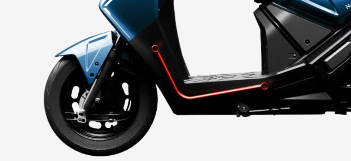 Lectrix NDuro 2.0 front wheel and side crash guard designed for safety and urban road protection